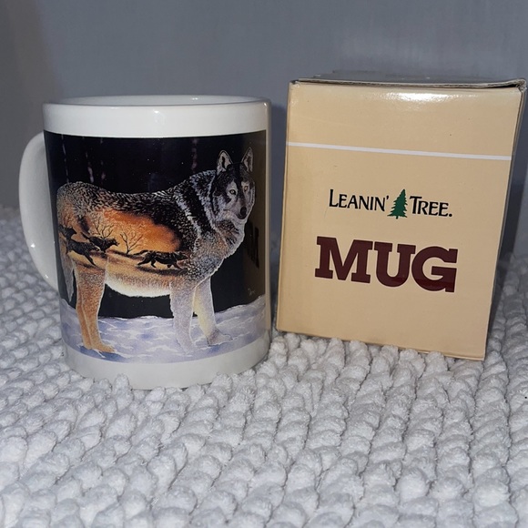 🖤Leaning Tree Mug with Poem & wolf picture - Picture 3 of 8
